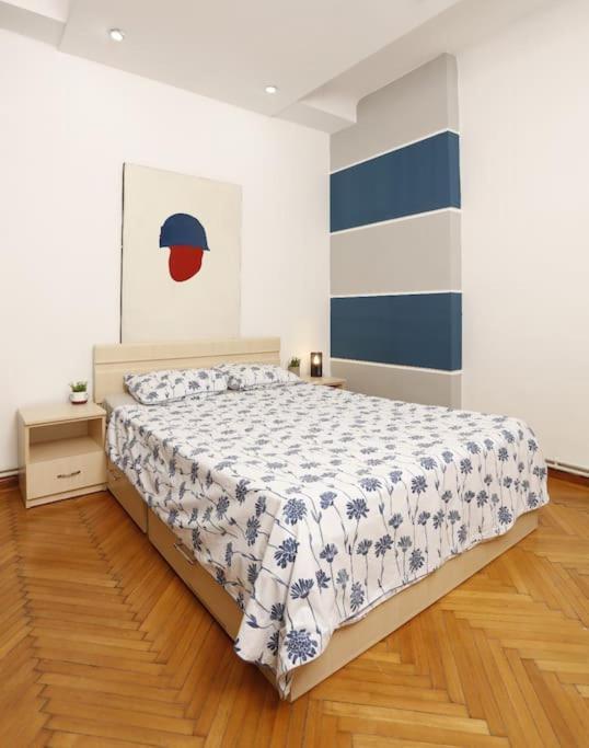 1 Bdrm Apartment In City Center บูคาเรสต์ ภายนอก รูปภาพ